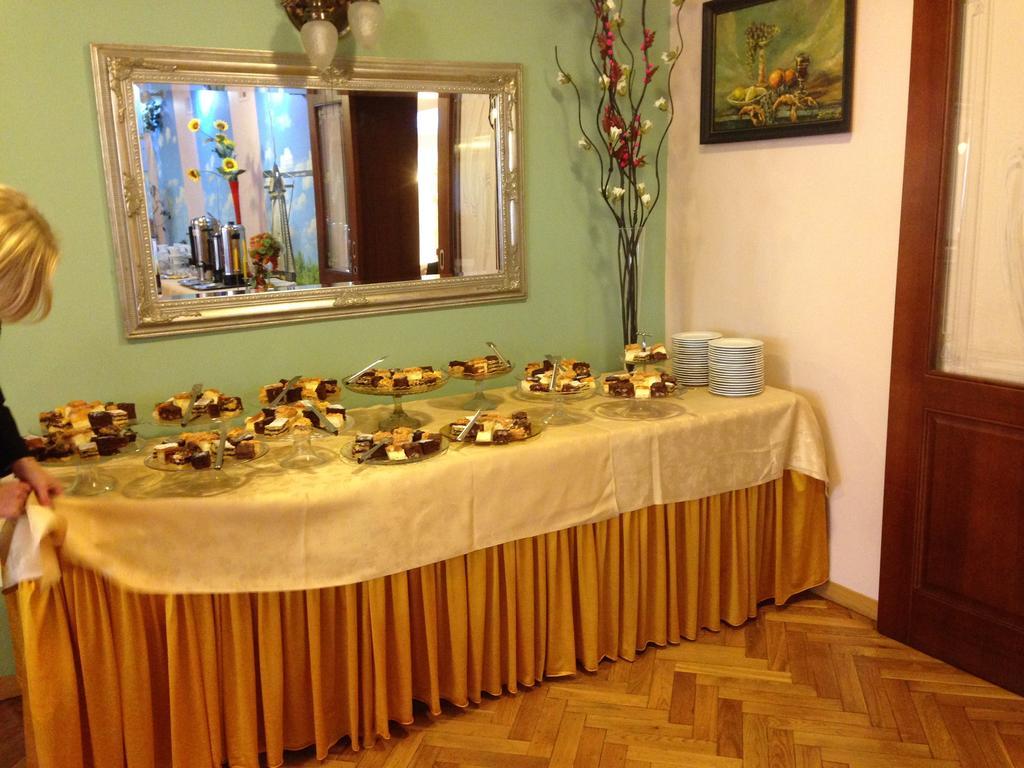 Hotel Zulawy Elblag Esterno foto