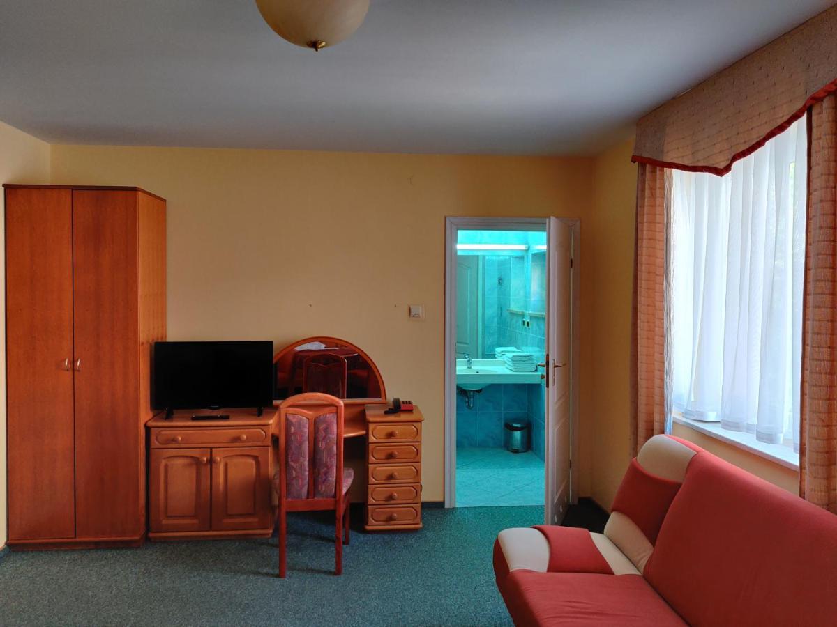 Hotel Zulawy Elblag Esterno foto